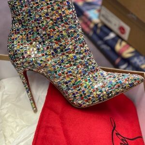 Christian Louboutin So Kate Booty Size 36.5